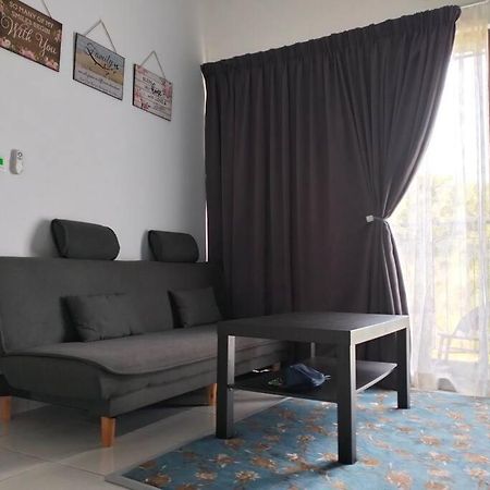 H&H Lovely Homestay In Nilai Ngoại thất bức ảnh