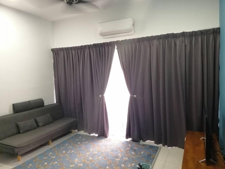 H&H Lovely Homestay In Nilai Ngoại thất bức ảnh